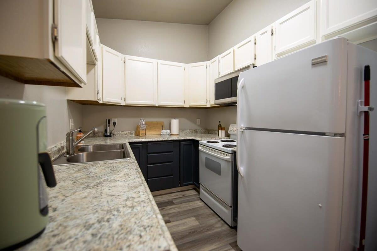 Stylish1 Bed 1 Bath Apartment Анкоридж Экстерьер фото